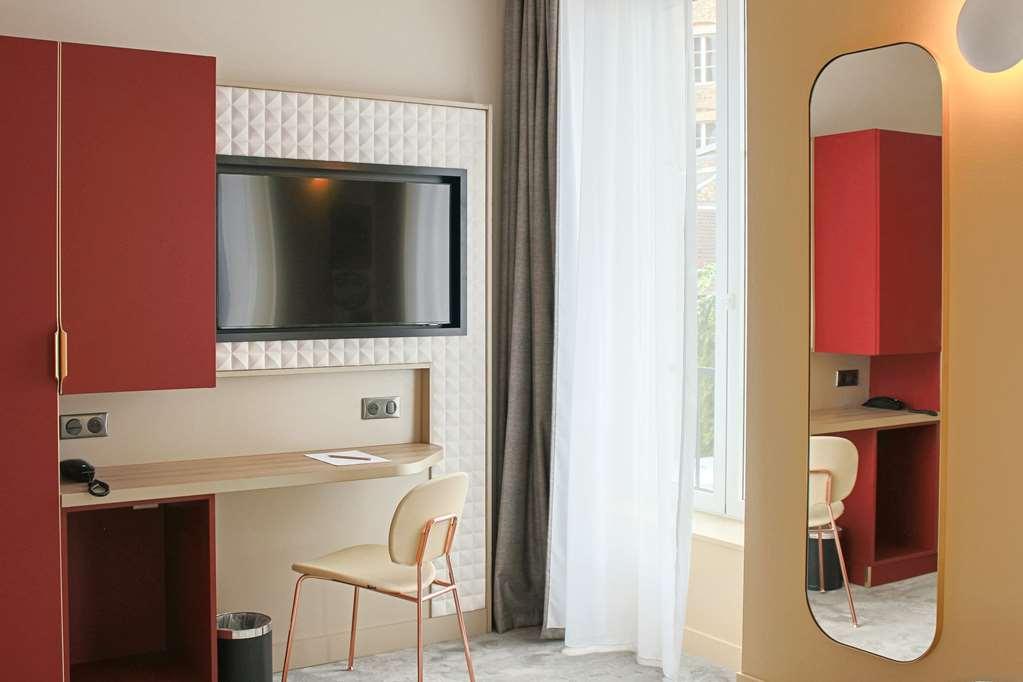 Brit Hotel Limoges Centre Gare Room photo